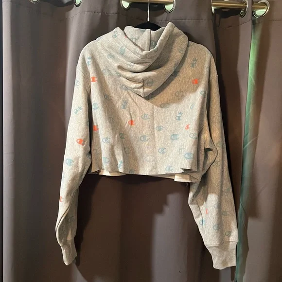 NWOT Champion Cropped Hoodie - Picture 2 of 5